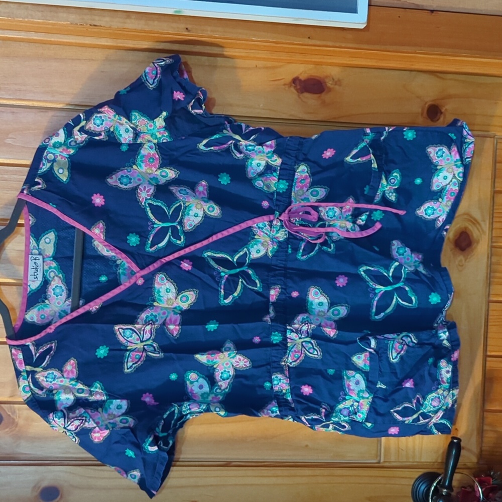 Butterfly Print Scrub Top
